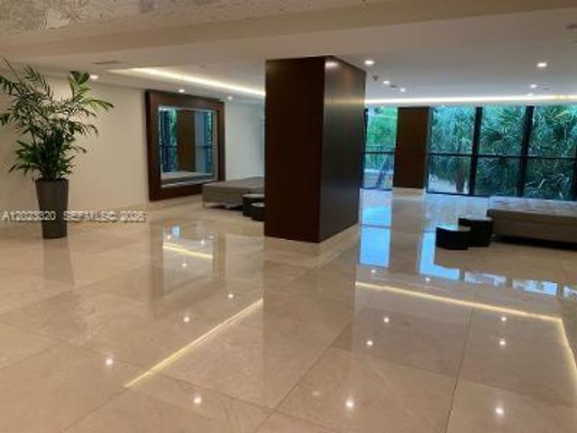 540 Brickell Key Dr 913, Miami, FL 33131