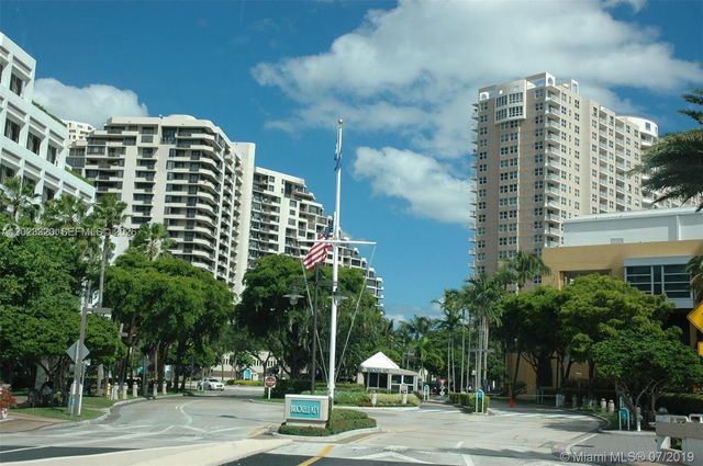 540 Brickell Key Dr 913, Miami, FL 33131