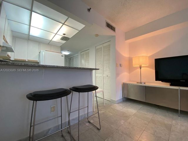 540 Brickell Key Dr 913, Miami, FL 33131
