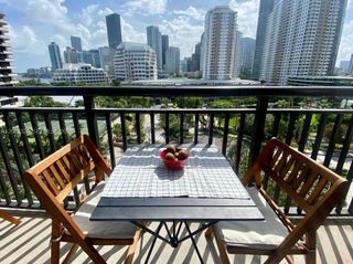 540 Brickell Key Dr 913, Miami, FL 33131