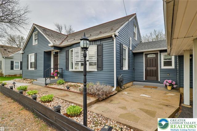 216 Young Road, Bushkill Twp, PA 18064