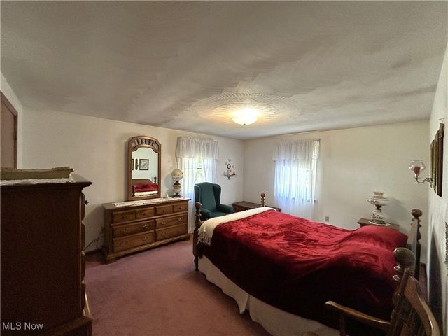 139 Kit Drive, New Cumberland, WV 26047