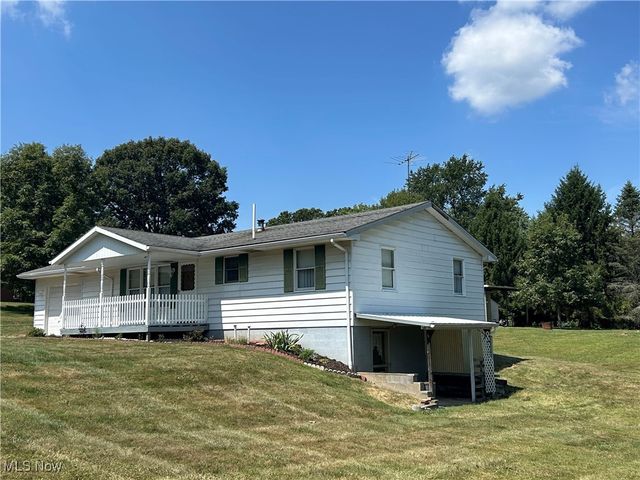 139 Kit Drive, New Cumberland, WV 26047