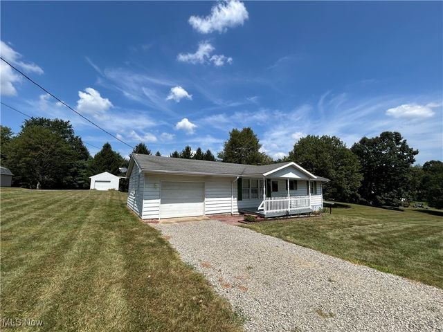 139 Kit Drive, New Cumberland, WV 26047