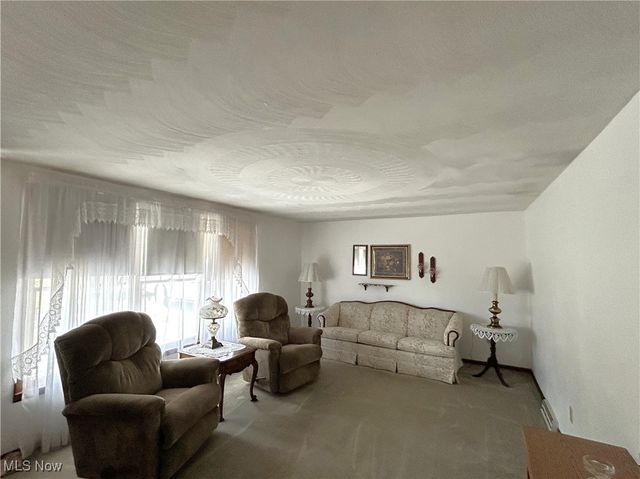 139 Kit Drive, New Cumberland, WV 26047