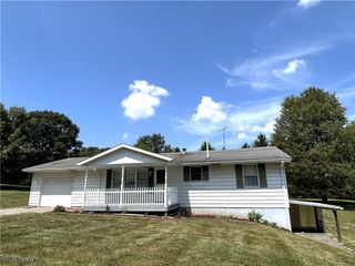 139 Kit Drive, New Cumberland, WV 26047