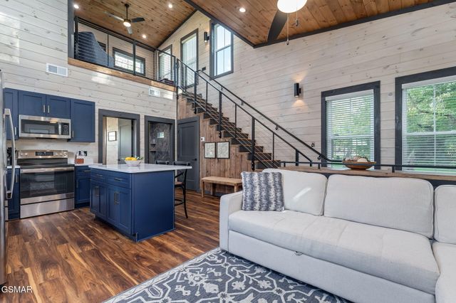 984 Goose Gap Road, Sevierville, TN 37876