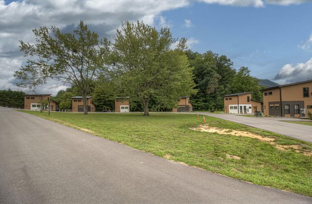 984 Goose Gap Road, Sevierville, TN 37876