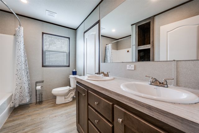 101 Shady Grove Drive, Sanger, TX 76266