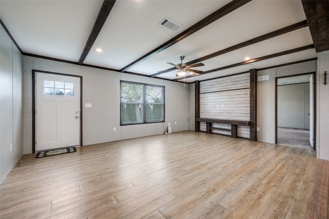 101 Shady Grove Drive, Sanger, TX 76266