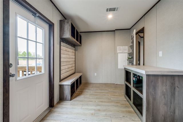 101 Shady Grove Drive, Sanger, TX 76266