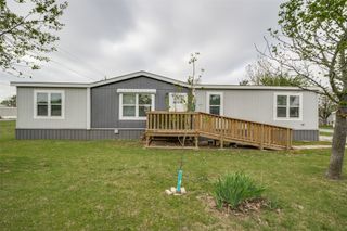 101 Shady Grove Drive, Sanger, TX 76266