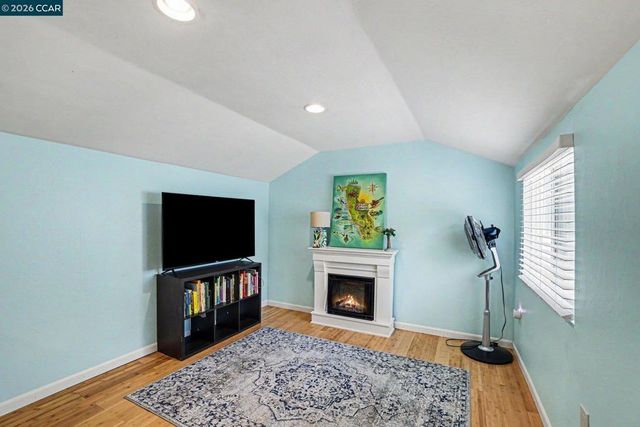 2214 Pacheco Blvd, Martinez, CA 94553
