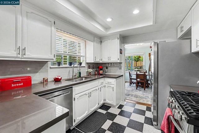 2214 Pacheco Blvd, Martinez, CA 94553