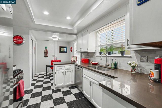 2214 Pacheco Blvd, Martinez, CA 94553