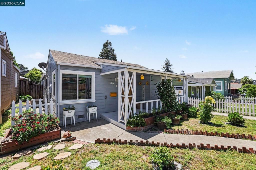 2214 Pacheco Blvd, Martinez, CA 94553