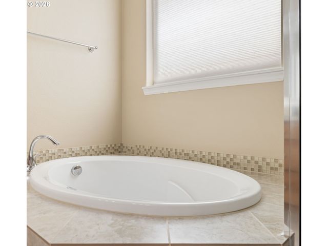 14345 Se VISTA HEIGHTS St, Happy Valley, OR 97086