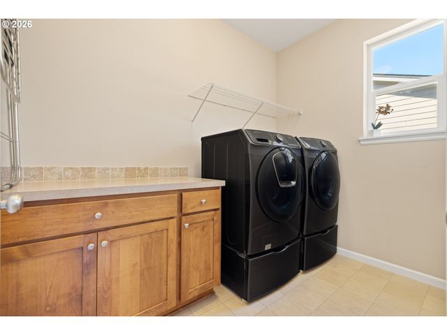 14345 Se VISTA HEIGHTS St, Happy Valley, OR 97086