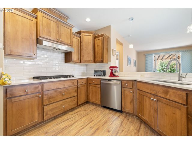 14345 Se VISTA HEIGHTS St, Happy Valley, OR 97086
