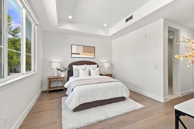 252 Odyssey Lane 26, Milpitas, CA 95035