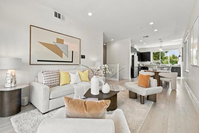 252 Odyssey Lane 26, Milpitas, CA 95035