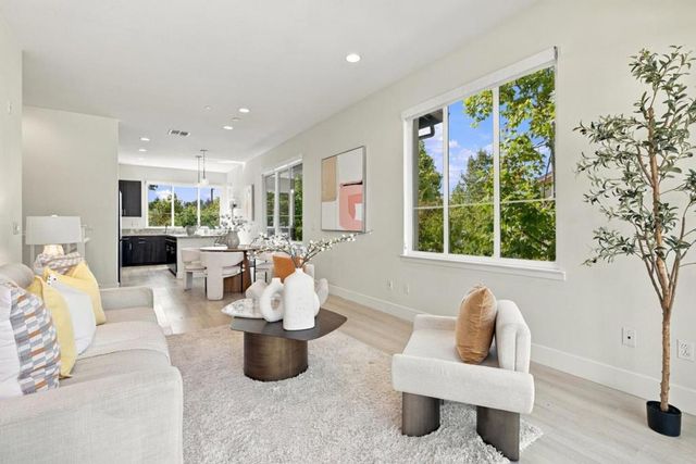 252 Odyssey Lane 26, Milpitas, CA 95035