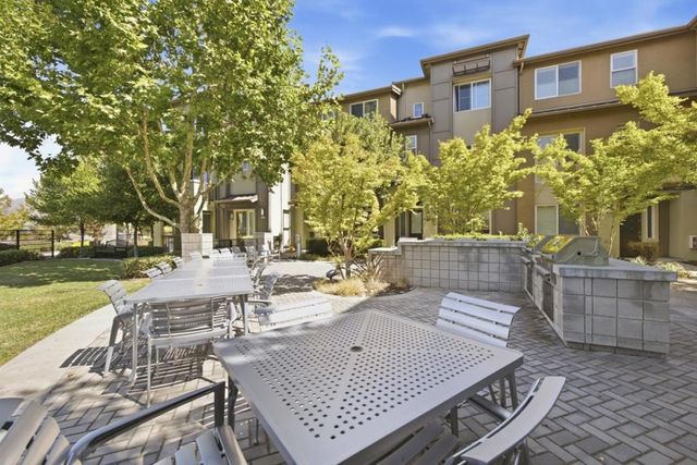 252 Odyssey Lane 26, Milpitas, CA 95035