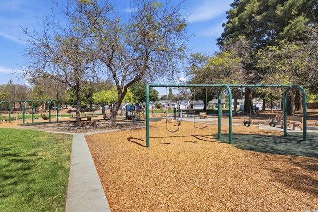252 Odyssey Lane 26, Milpitas, CA 95035