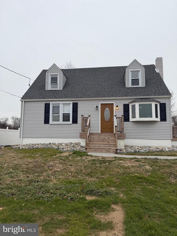 170 AIRPORT RD, New Castle, DE 19720