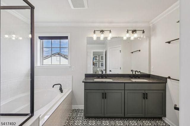 21 Dahlia Dr, Warren Twp., NJ 07059