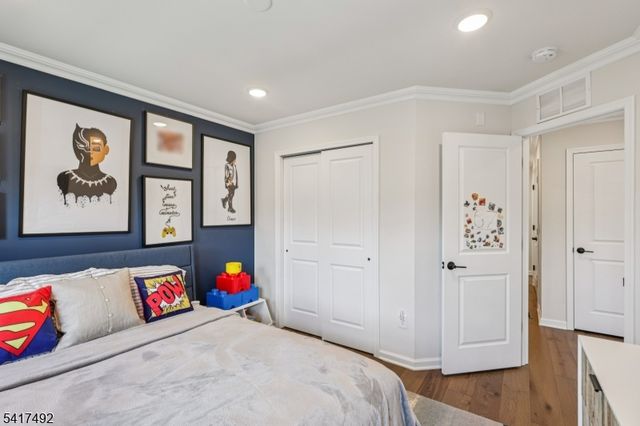 21 Dahlia Dr, Warren Twp., NJ 07059