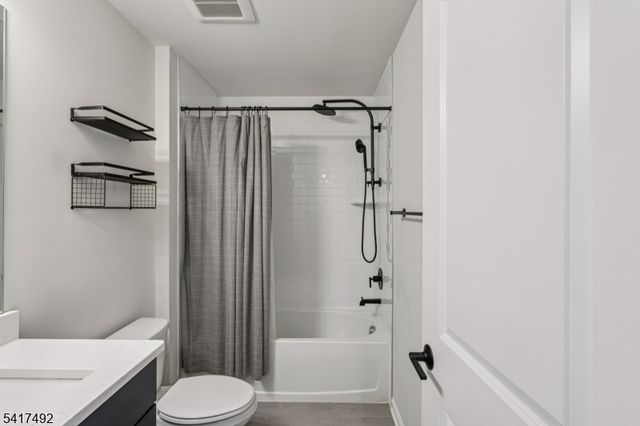 21 Dahlia Dr, Warren Twp., NJ 07059