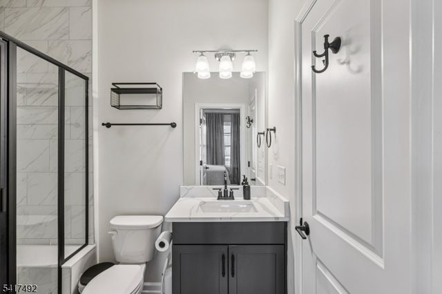 21 Dahlia Dr, Warren Twp., NJ 07059