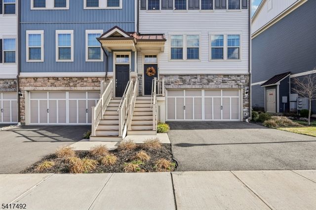 21 Dahlia Dr, Warren Twp., NJ 07059