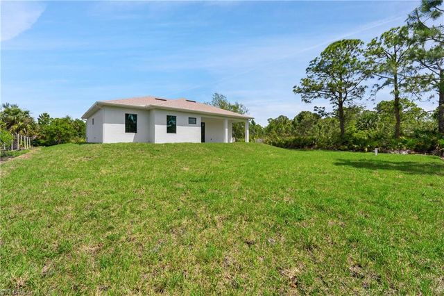 2903 37th ST W, Lehigh Acres, FL 33971