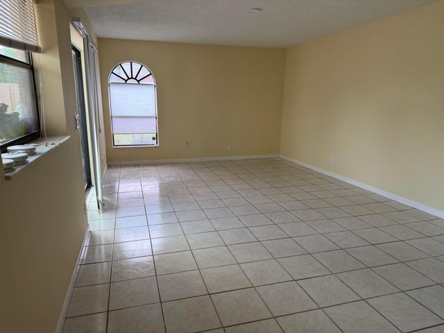 3730 Village Drive A, Delray Beach, FL 33445