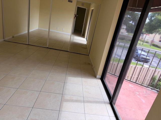 3730 Village Drive A, Delray Beach, FL 33445
