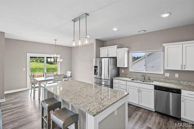 207 Grand Rapids Lane, Edwardsville, IL 62025