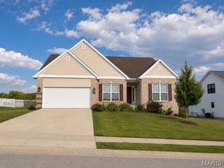 207 Grand Rapids Lane, Edwardsville, IL 62025