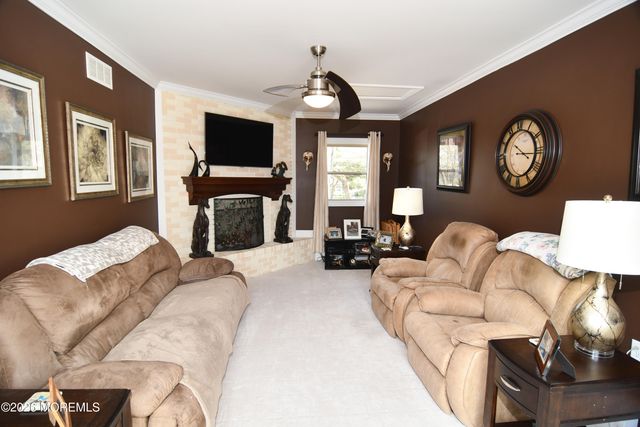 1820 Perth Amboy Avenue, Whiting, NJ 08759