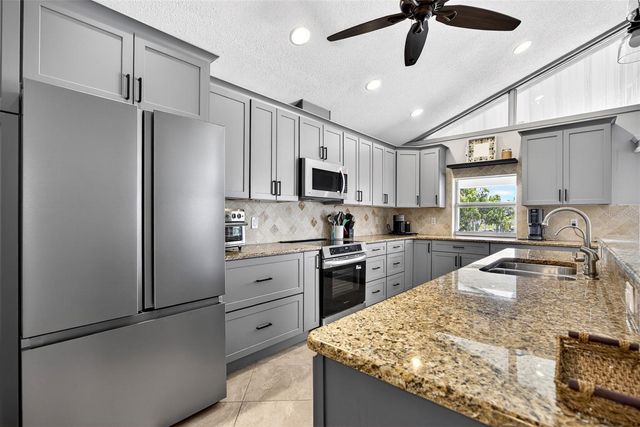 586 BAL HARBOR BOULEVARD, Punta Gorda, FL 33950