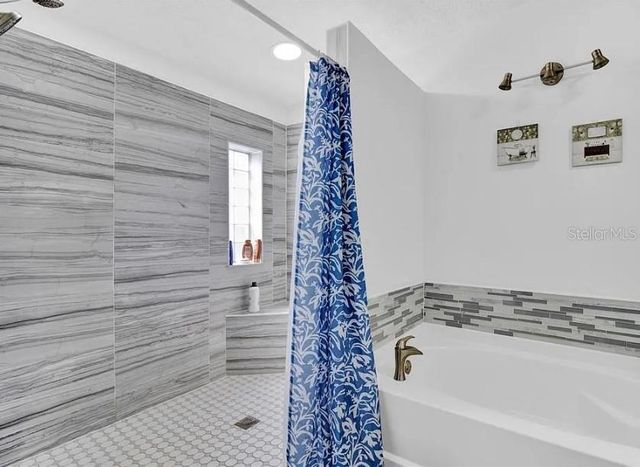 231 WATER OAK LANE, Davenport, FL 33837