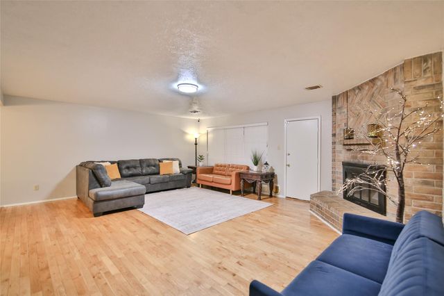 4947 Bridgemont Lane, Spring, TX 77388