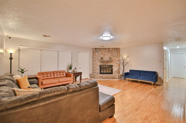 4947 Bridgemont Lane, Spring, TX 77388