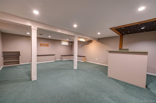 31 Pickwick Drive, Commack, NY 11725