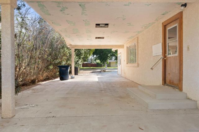 250 S Santa Rosa Ave, El Centro, CA 92243