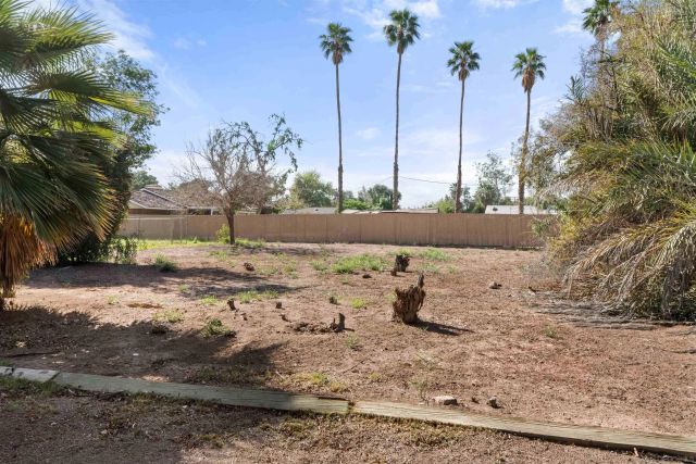 250 S Santa Rosa Ave, El Centro, CA 92243