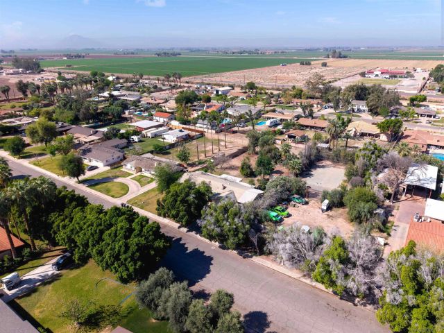 250 S Santa Rosa Ave, El Centro, CA 92243