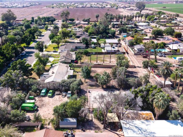 250 S Santa Rosa Ave, El Centro, CA 92243