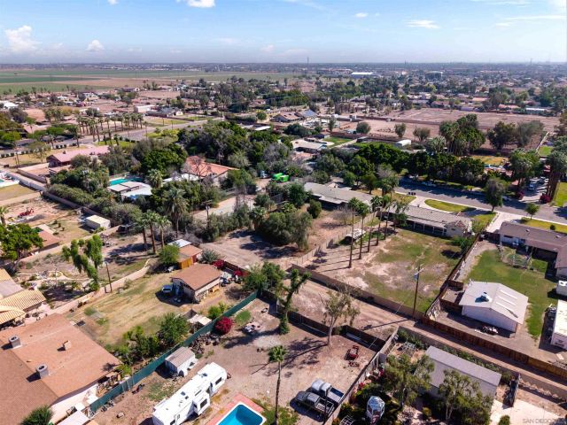 250 S Santa Rosa Ave, El Centro, CA 92243